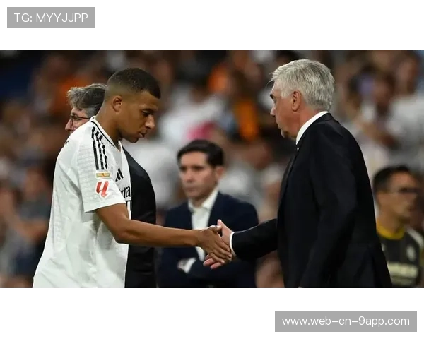 姆巴佩赛后为对手鼓掌，职业风度获赞